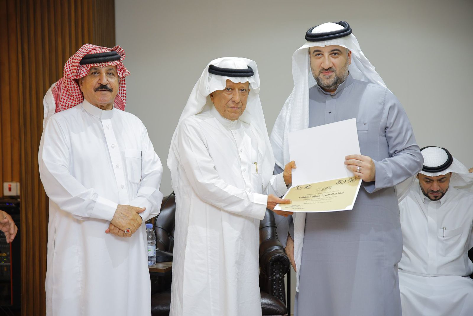 Dr. Abdulelah Althagafi’s Participation in a Poetry Evening at the Jeddah Literary and Cultural Club